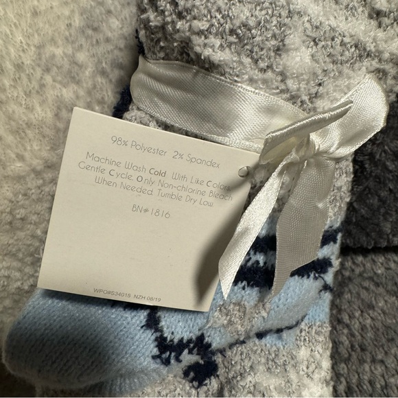 Hello SoHo Slipper Socks - Picture 5 of 5